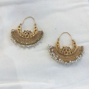 Doubled sided earrings statement piece